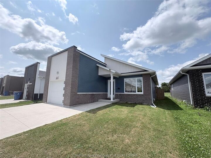 243 Manning Drive — photo 1