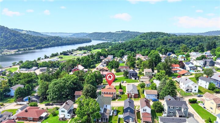 Property Photo:  119 Middle Street  PA 15438 