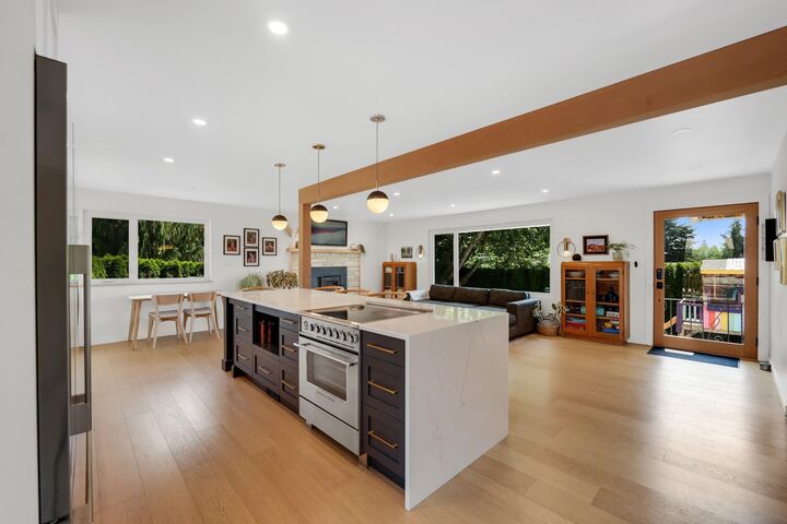 Property Photo: 40256 Ayr Drive BC V0N 1T0