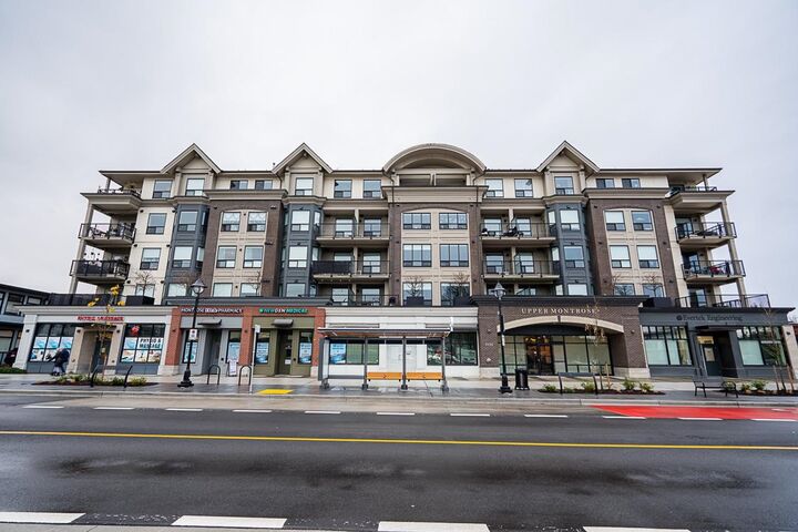 Property Photo:  2493 Montrose Avenue 301  BC V2S 3T2 