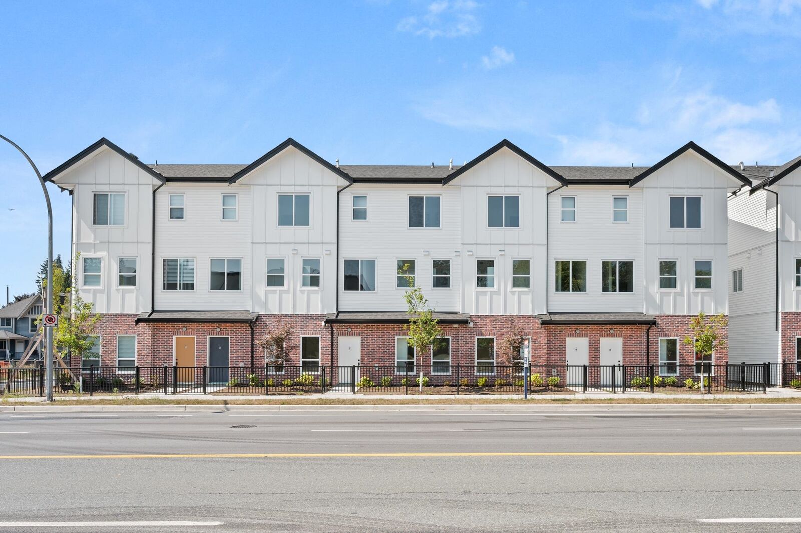 Property Photo: 31981 Coral Avenue 6 BC V2T 2J9