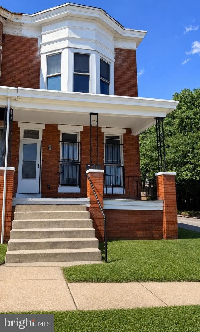 Property Photo:  2946 Presstman Street  MD 21216 