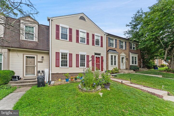 Property Photo:  7925 Pebble Brook Court  VA 22153 