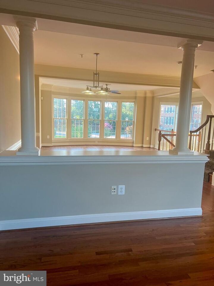 Property Photo: 43797 Apache Wells Terrace VA 20176