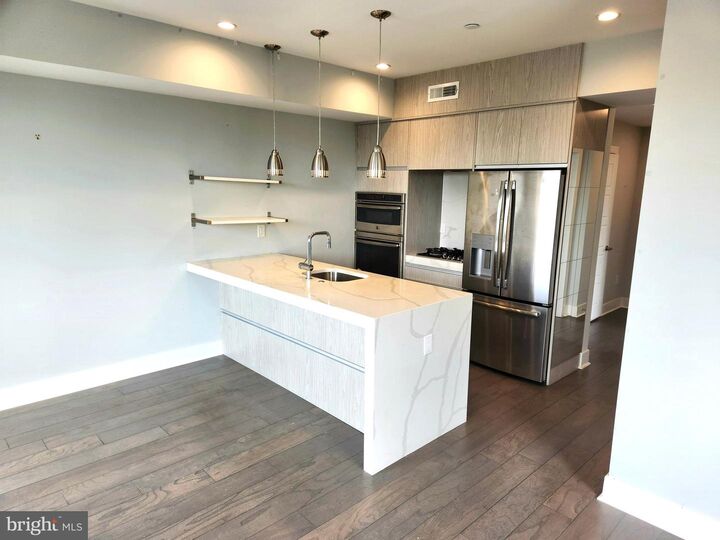 Property Photo:  1405 Frankford Avenue 21 410  PA 19125 