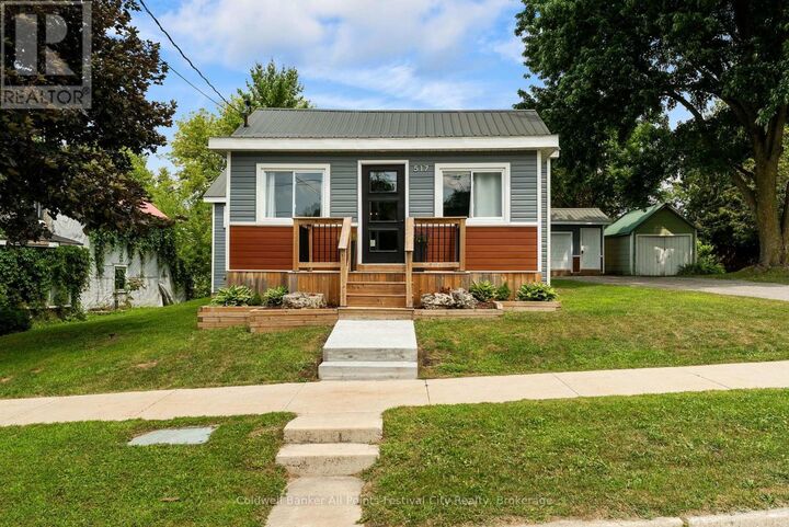 Property Photo:  517 Willoughby Street  ON N0G 2H0 
