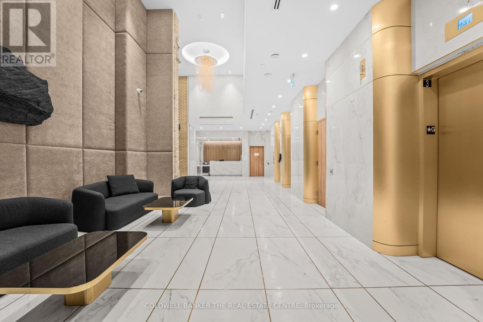 Property Photo: 634 Church Street 4103 ON M4Y 0G9