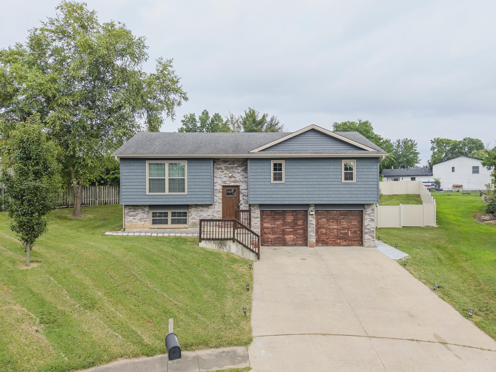 Property Photo: 2102 Speck Ct MO 65202