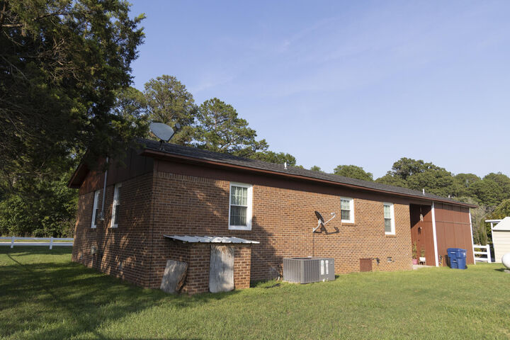 Property Photo:  255 Marlboro Road  SC 29512 
