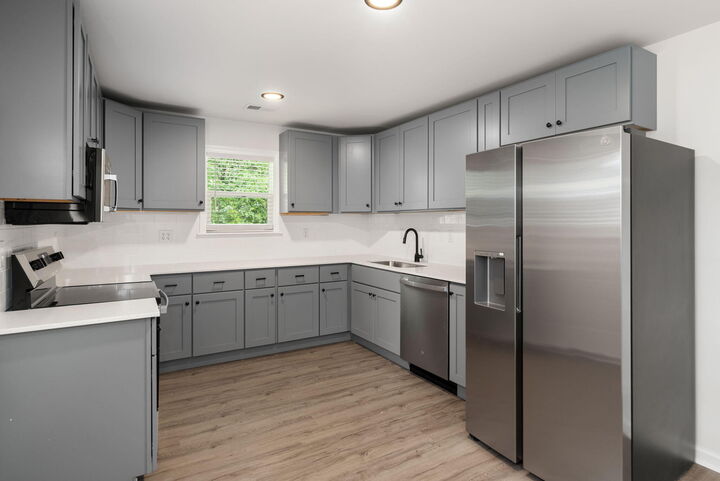 Property Photo:  209 Grayson Street  SC 29488 
