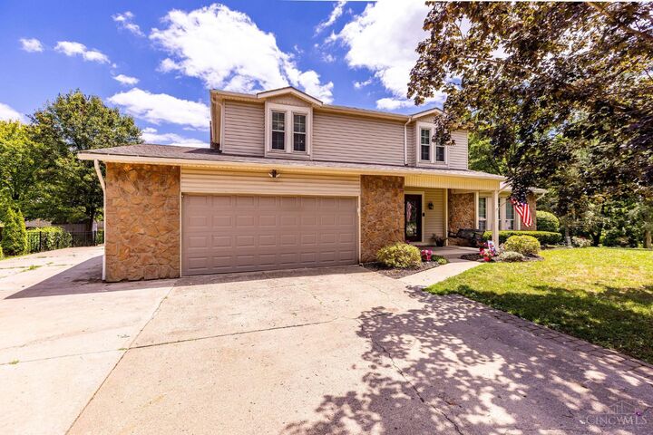 Property Photo:  7226 Deer Hollow Drive  OH 45069 