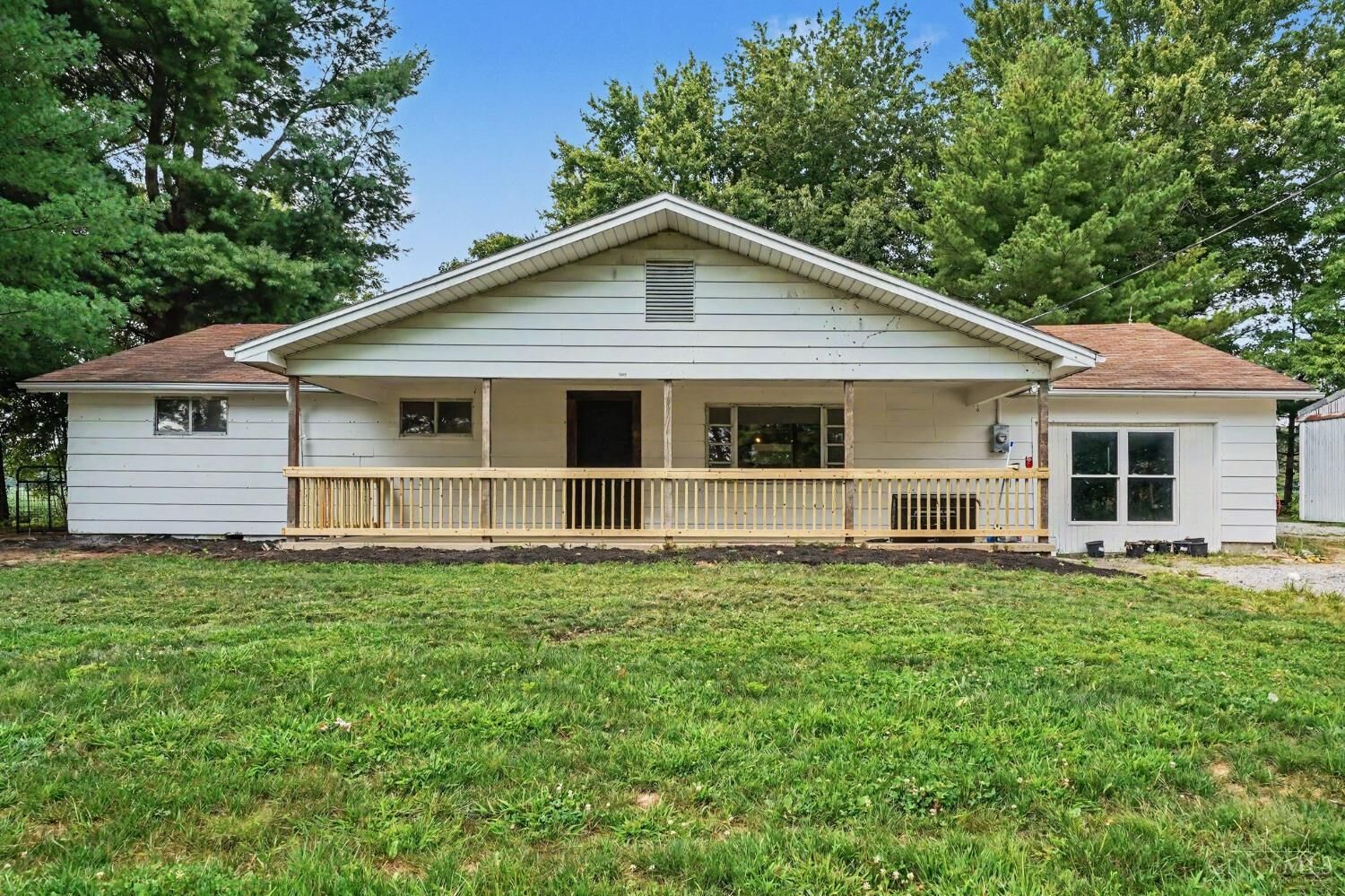 Property Photo:  1649 Main Street W  OH 45119 