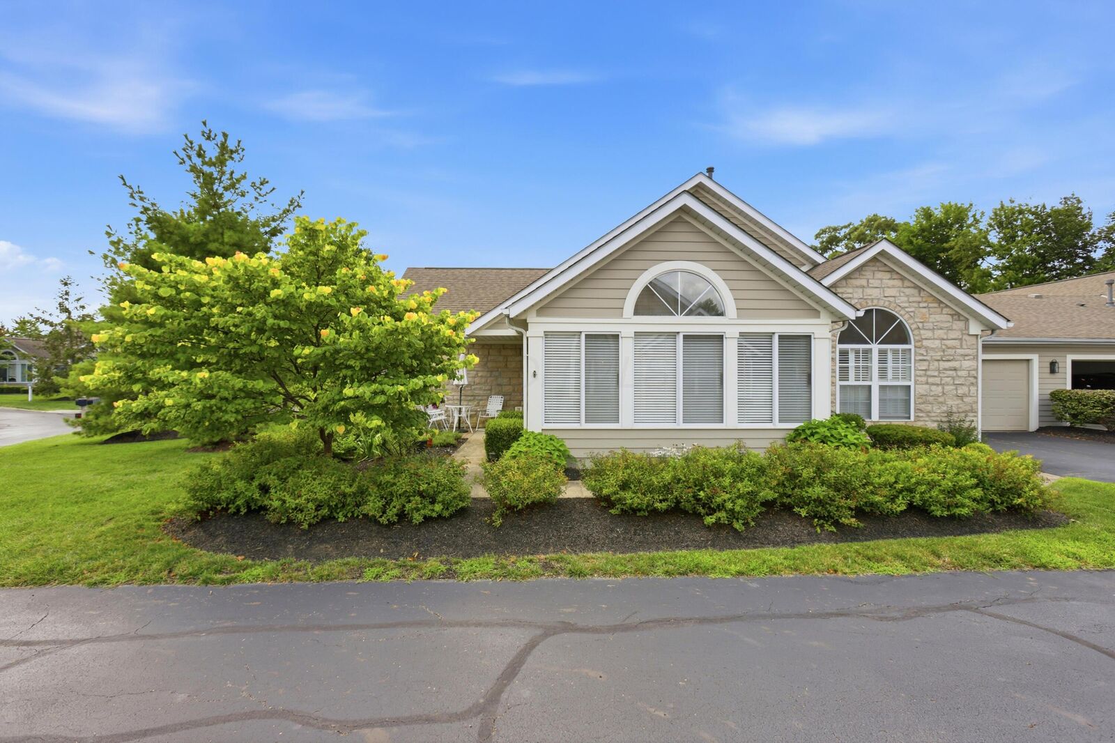 Property Photo:  731 Windward Lane  OH 43230 