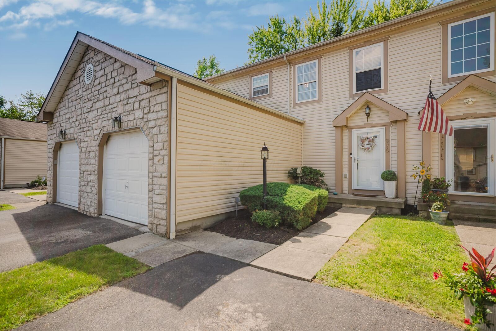 Property Photo: 970 Sara Court OH 43062