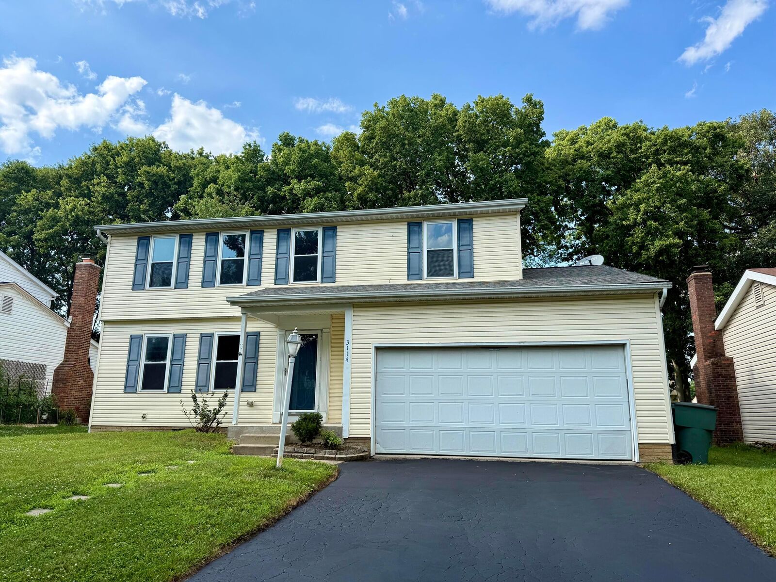Property Photo: 3114 Strathaven Court OH 43017