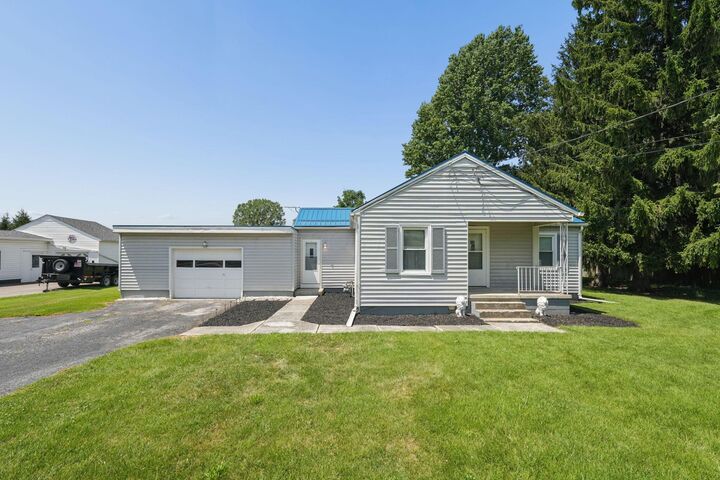 Property Photo:  435 Kilbury Road  OH 43302 