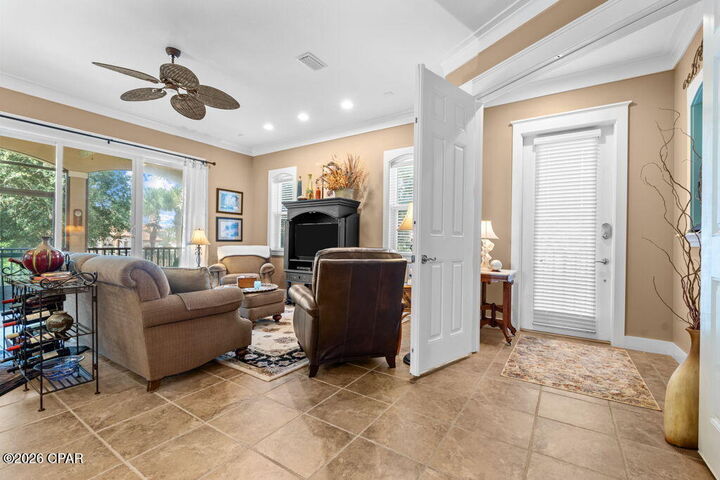 Property Photo:  232 La Valencia Circle 1  FL 32413 