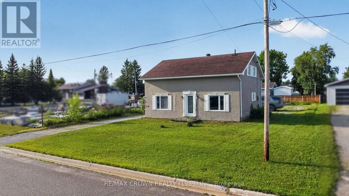 Property Photo:  524 Kitchener Street  ON P0L 1N0 