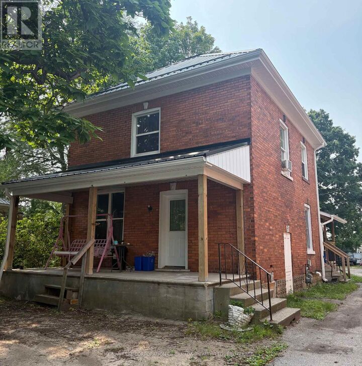 200 Talbot Street East — photo 1