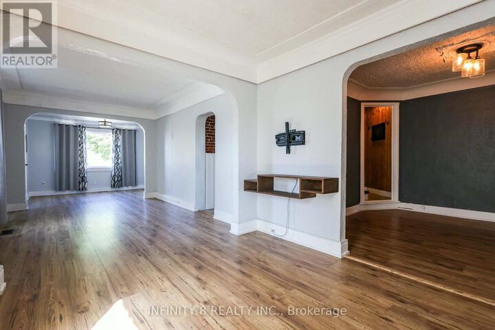 Property Photo: 4 Alpine Street ON L2S 2Y1