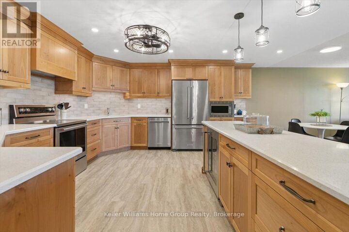24 Marilyn Drive 902 — photo 1