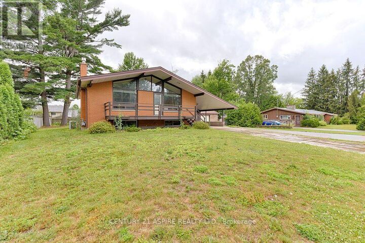 Property Photo: 31 Selkirk Street ON K8H 1P1
