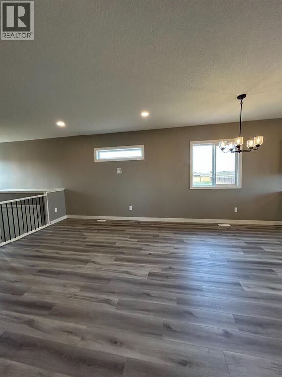 Property Photo: 11410 Wisteria Court AB T8V 6T5