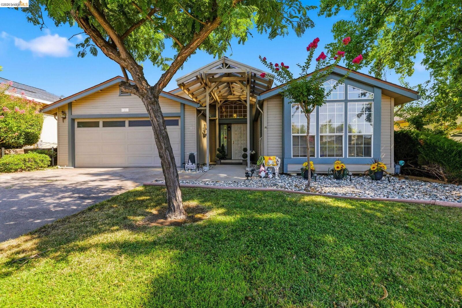 Property Photo: 12800 Honey Locust Ct Spc 11 CA 95370