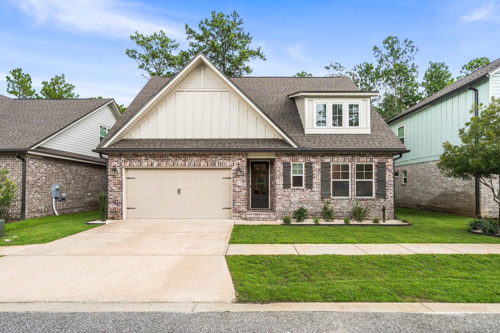 Property Photo: 89 Laurel Oaks Drive FL 32439
