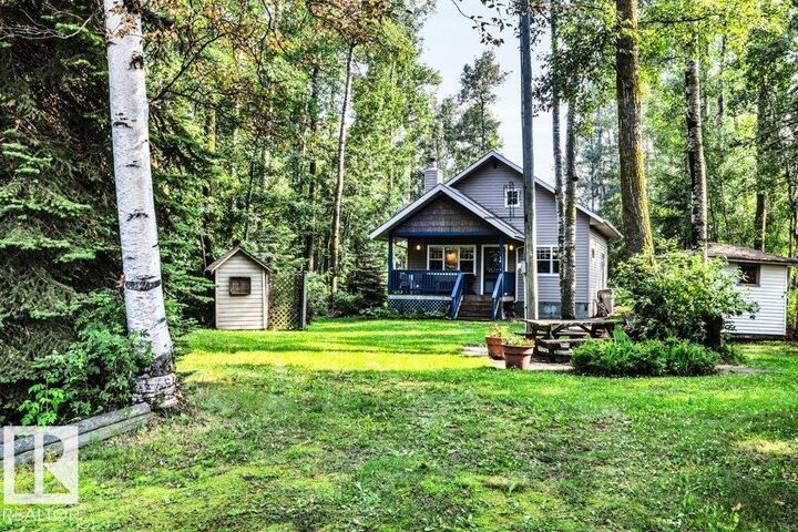 Property Photo: 188 Lakeshore Drive, S.v. Grandview AB T0C 2V0