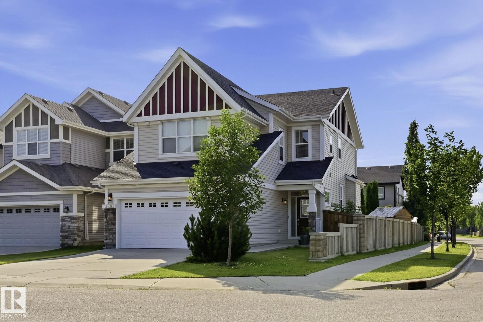 Property Photo: 3204 Abbott Crescent SW AB T6W 2V3