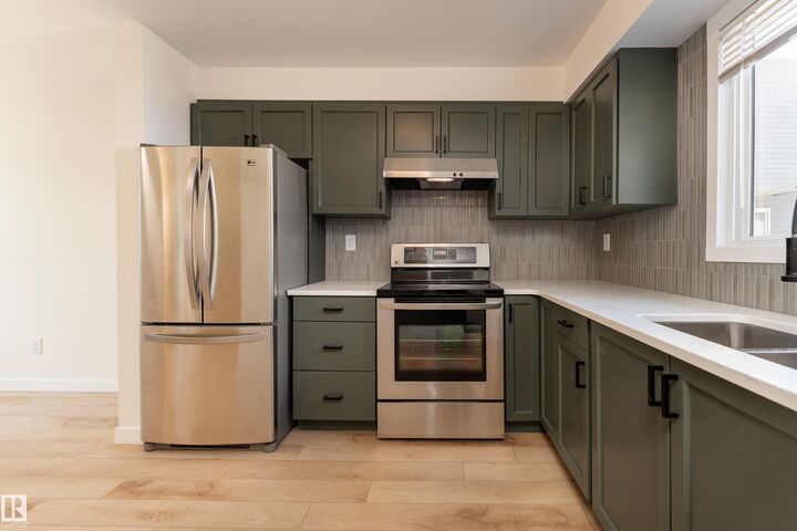 Property Photo: 1415 62 Street NW 10 AB T6L 4K1
