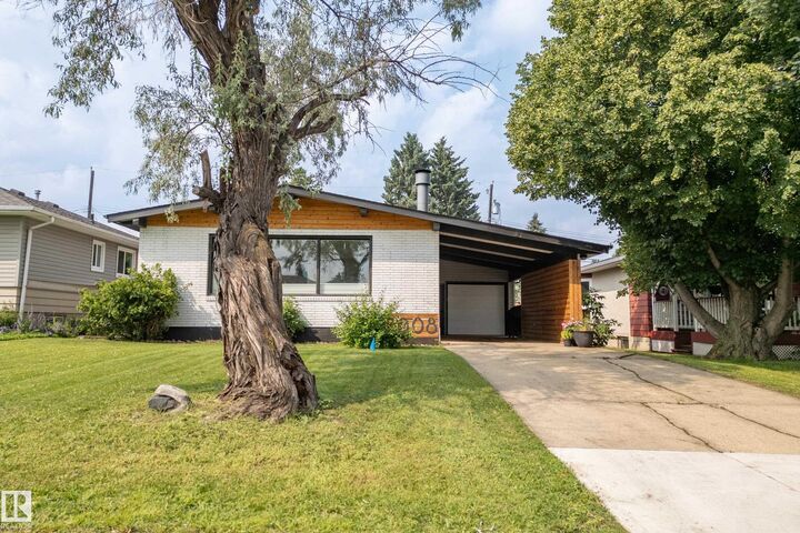 Property Photo:  7008 91 Avenue NW  AB T6B 0R6 
