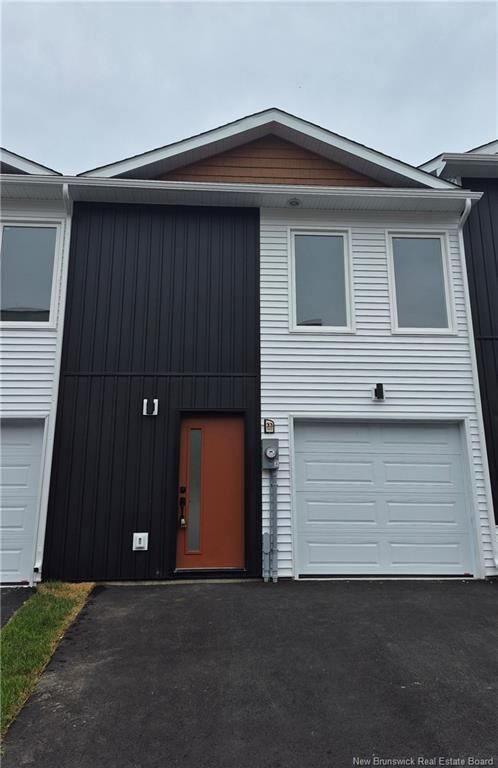 Property Photo:  33 Arlington Crescent  NB E2K 0G4 