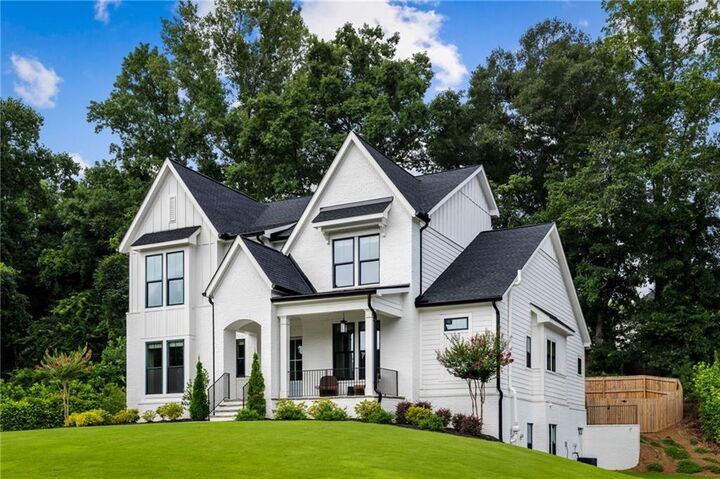 Property Photo:  3896 Town Farms Drive  GA 30360 