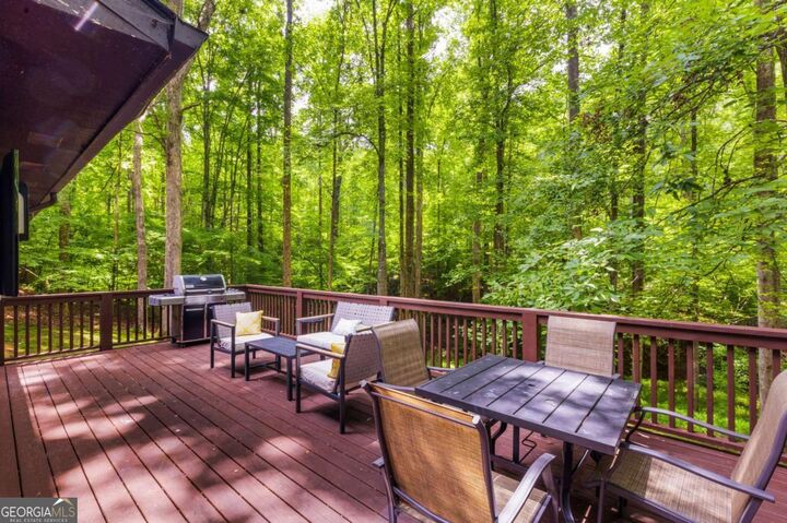 Property Photo: 482 Shady Lane Circle GA 30115