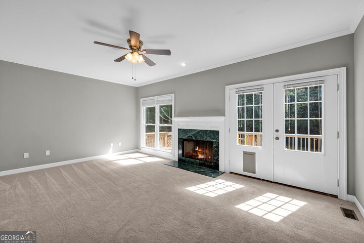 Property Photo: 170 Cedar Springs Place GA 30605