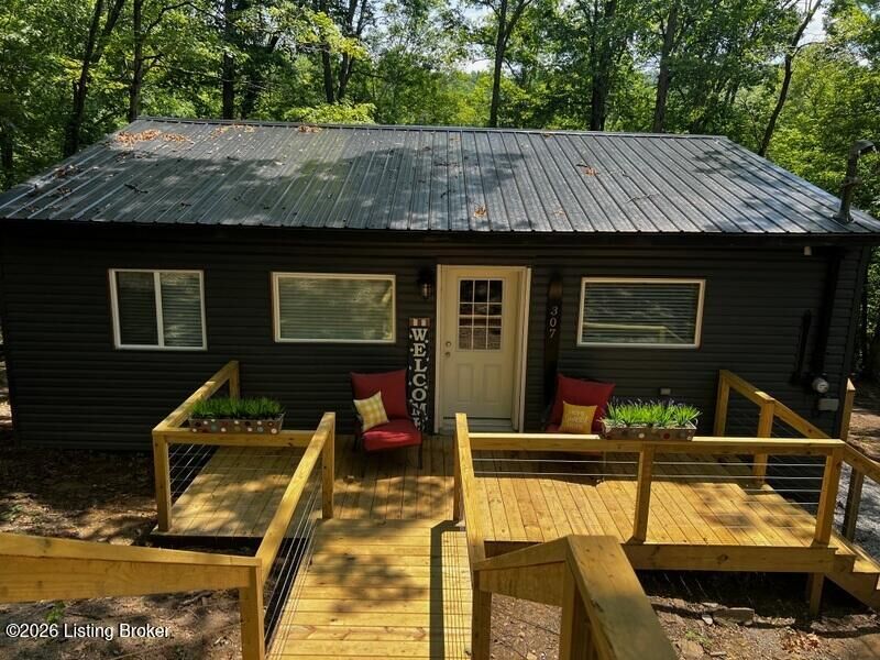 Property Photo:  307 Kaufman Rd  KY 42726 
