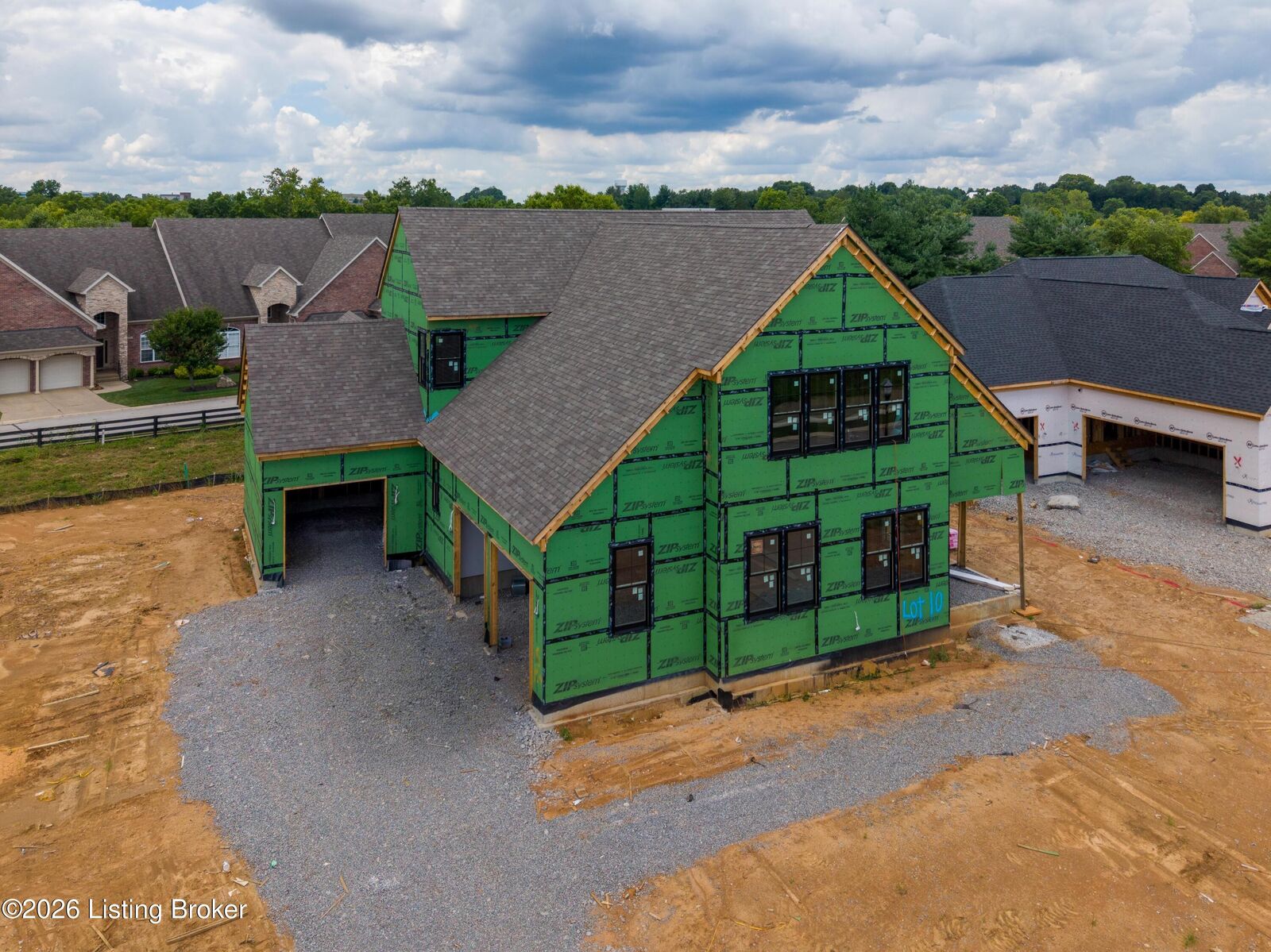 Property Photo: 3118 Littlecote Ln KY 40245