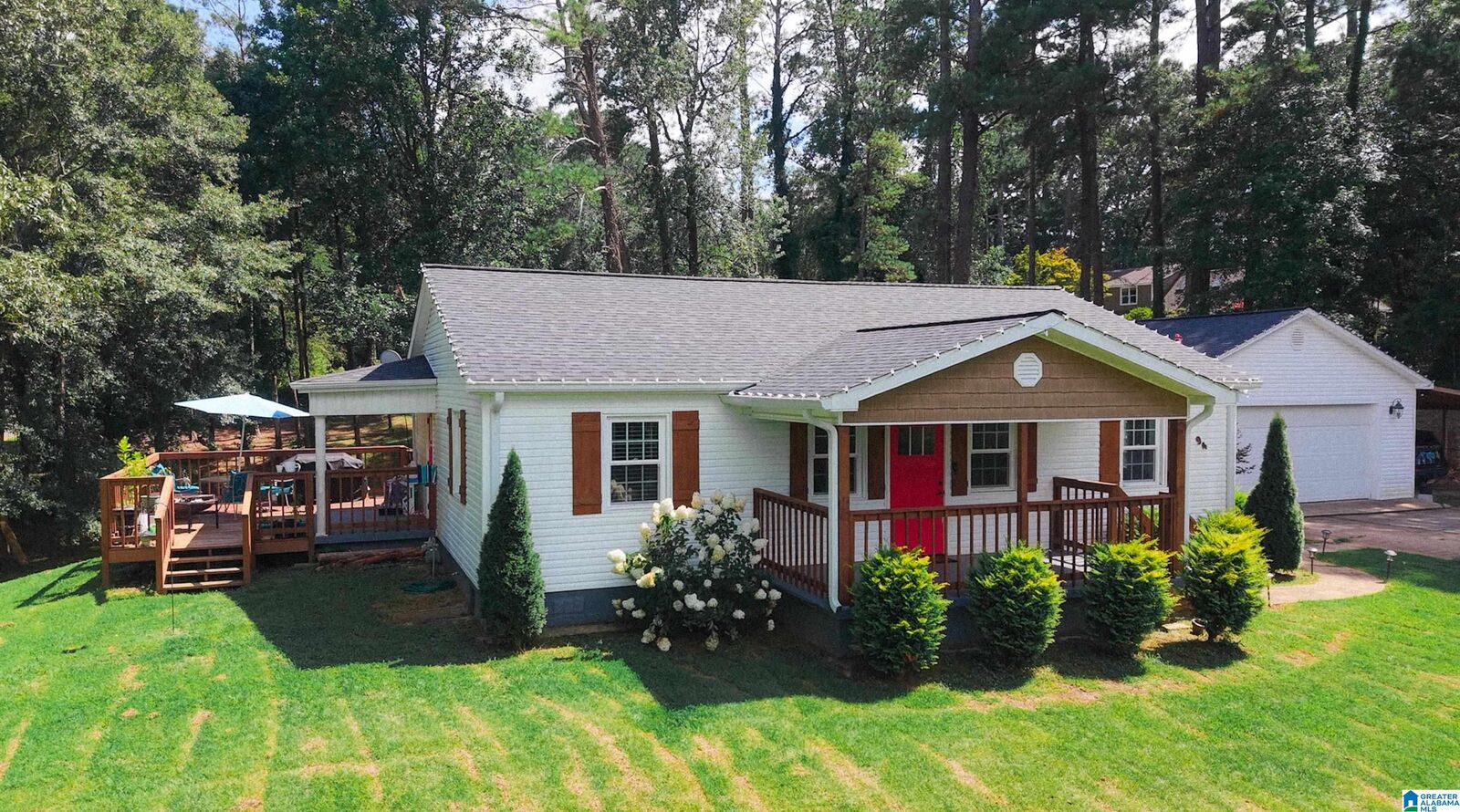 Property Photo:  94 Webb Drive  AL 36264 