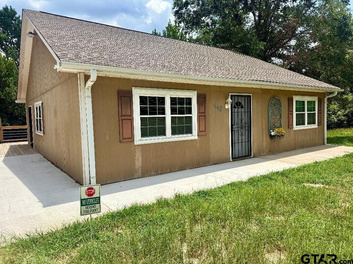 Property Photo: 448 N Hill Rd. TX 75706