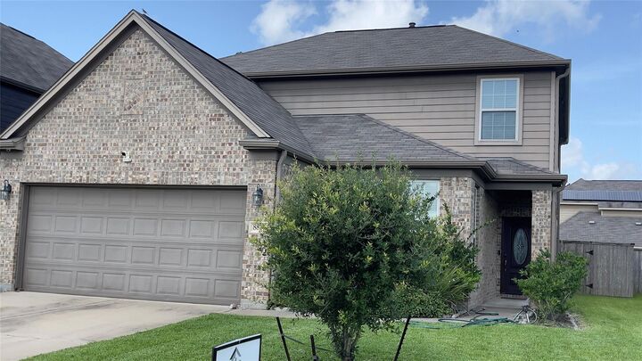 Property Photo: 8814 Alpine Wood Way TX 77583