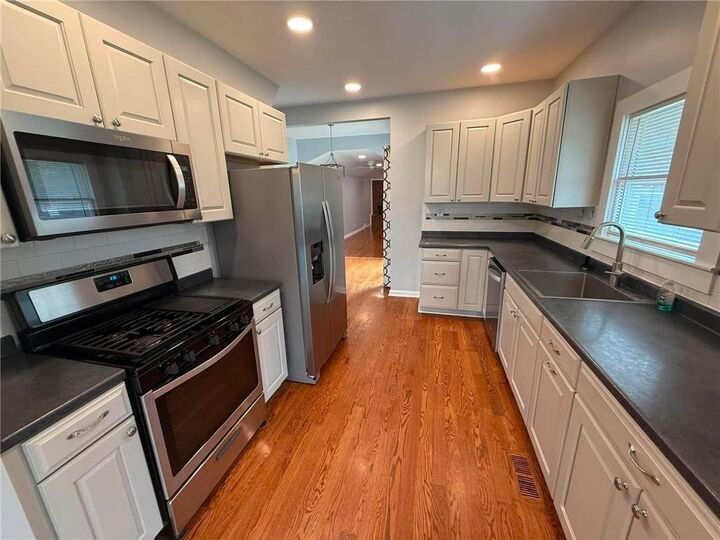 Property Photo: 302 N Noyes Boulevard MO 64501