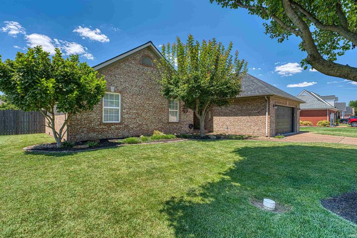 Property Photo: 123 Alexandria Drive IN 47630