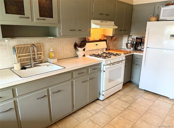 Property Photo: 26 Rollstone Avenue #1 Lower Level NY 11796