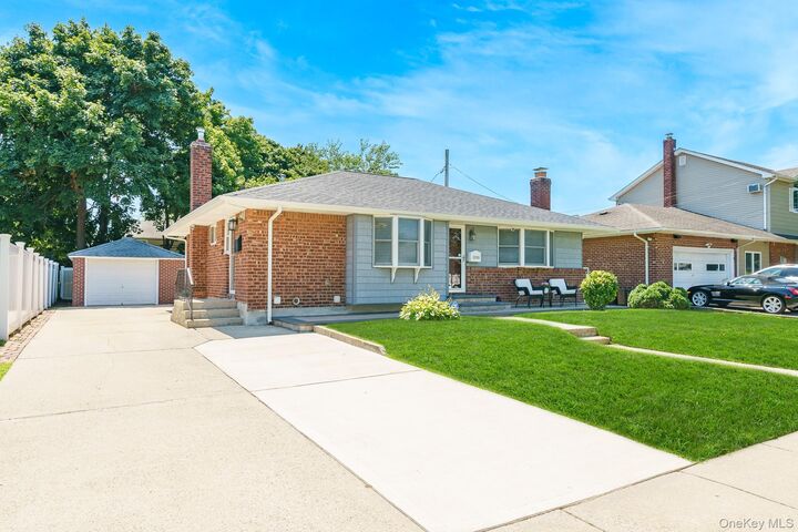 Property Photo:  3900 Miller Place  NY 11756 
