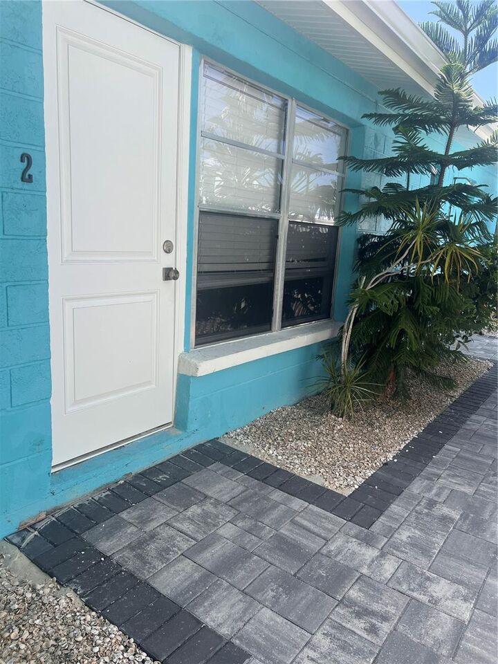 Property Photo: 40 82nd Avenue Unit 2 FL 33706
