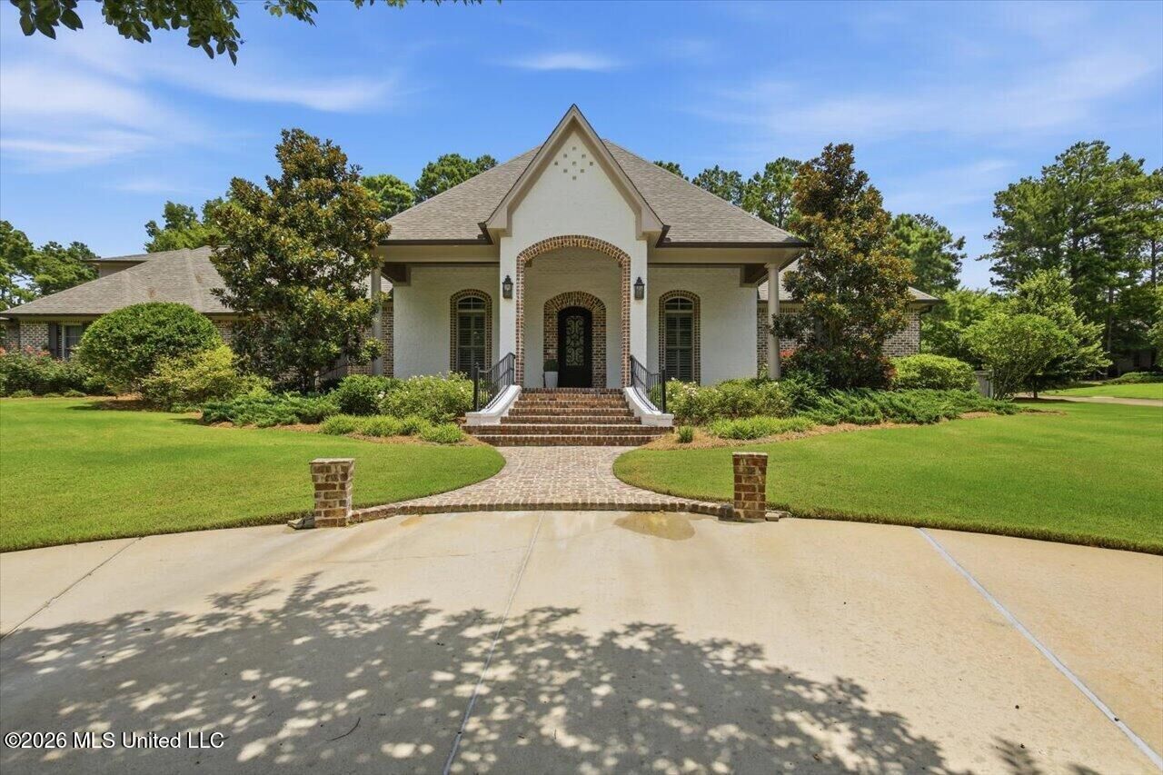 Property Photo:  465 Pembrooke Drive  MS 39110 