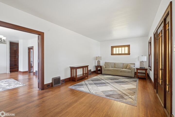 Property Photo:  1621 S 15th Street  IA 52601 