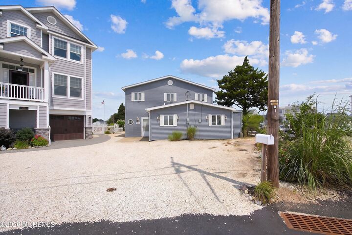 Property Photo: 72 Rosalyn Drive NJ 08050